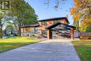 19 Valleycrest Ave in Markham, ON - Building Photo