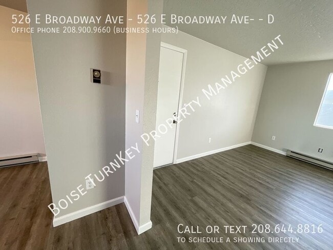526 E Broadway Ave in Meridian, ID - Building Photo - Building Photo