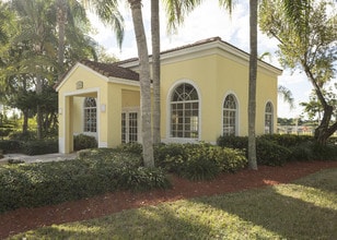 Riverwalk I Apartments in Homestead, FL - Foto de edificio - Building Photo