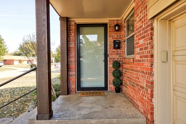 1332 Kansas St in Norman, OK - Building Photo - Building Photo