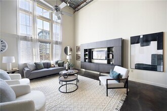 572 Edgewood Ave NE in Atlanta, GA - Building Photo - Building Photo
