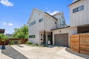 1217 1/2 W 39th St in Austin, TX - Building Photo