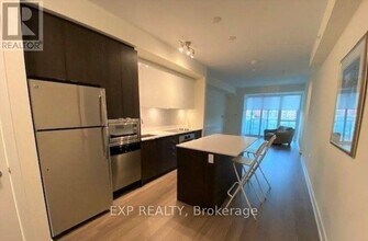 8 Ann St in Mississauga, ON - Building Photo - Building Photo