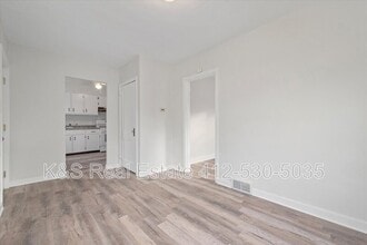 1221 Prospect Ave in Pittsburgh, PA - Building Photo - Building Photo