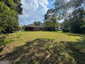 107 Belair Dr in Statesboro, GA - Building Photo - Building Photo