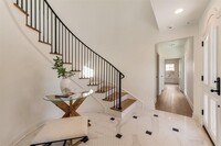 5501 Hillcrest Ave in Dallas, TX - Building Photo - Building Photo