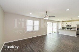6619 Azalea Park Rd in Jacksonville, FL - Foto de edificio - Building Photo