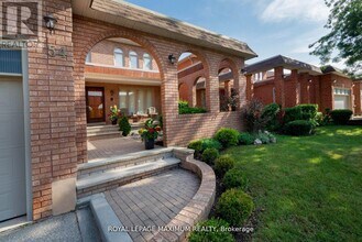 54 Claudia Ave in Vaughan, ON - Building Photo - Building Photo