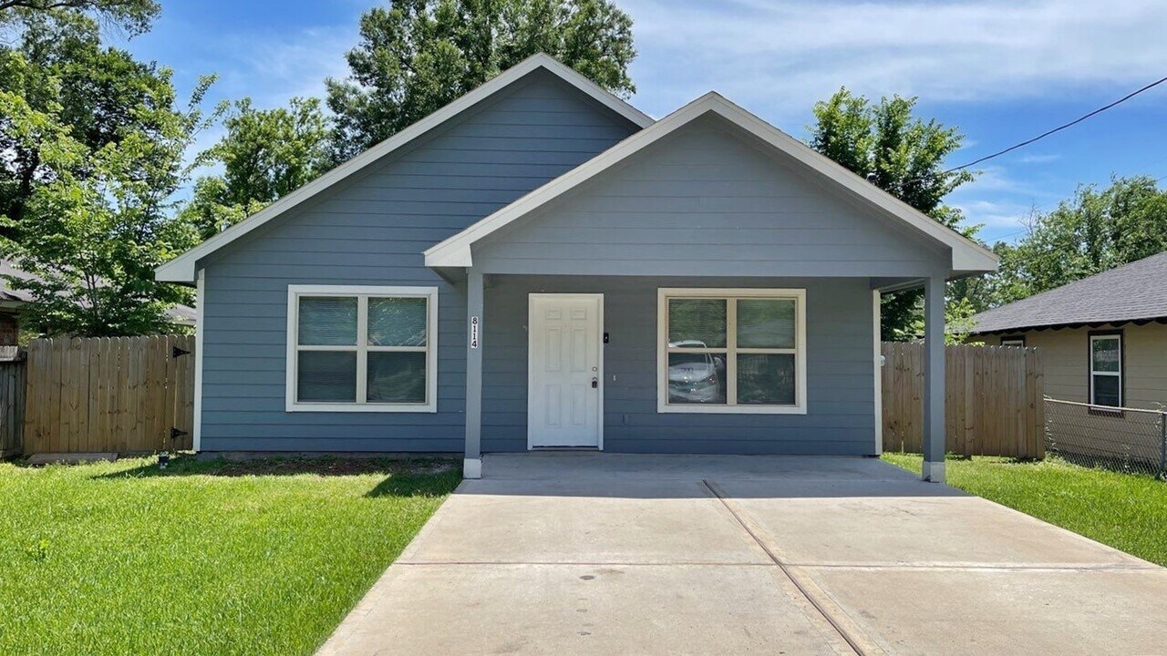 8114 Record St in Houston, TX - Building Photo