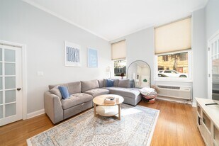 222 Grand St in Hoboken, NJ - Building Photo