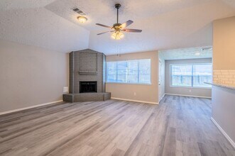 17319 Gaucho Dr in Houston, TX - Building Photo - Building Photo