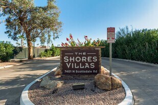 7401 N Scottsdale Rd in Paradise Valley, AZ - Building Photo