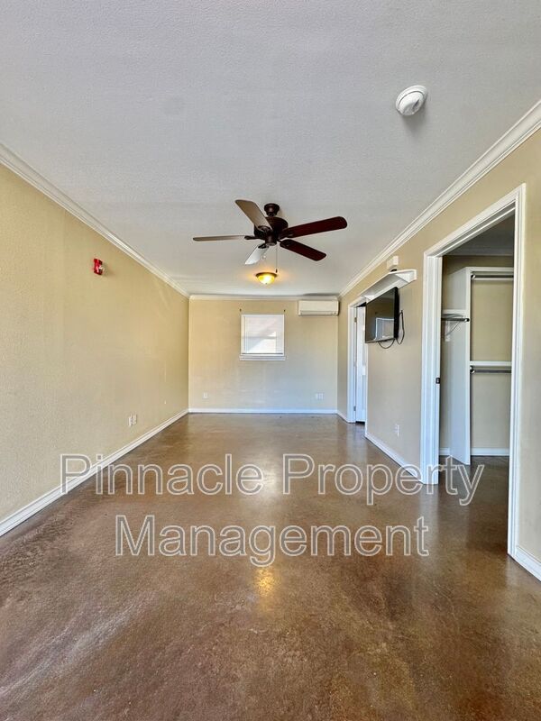 350 W Ave L in San Angelo, TX - Building Photo - Building Photo