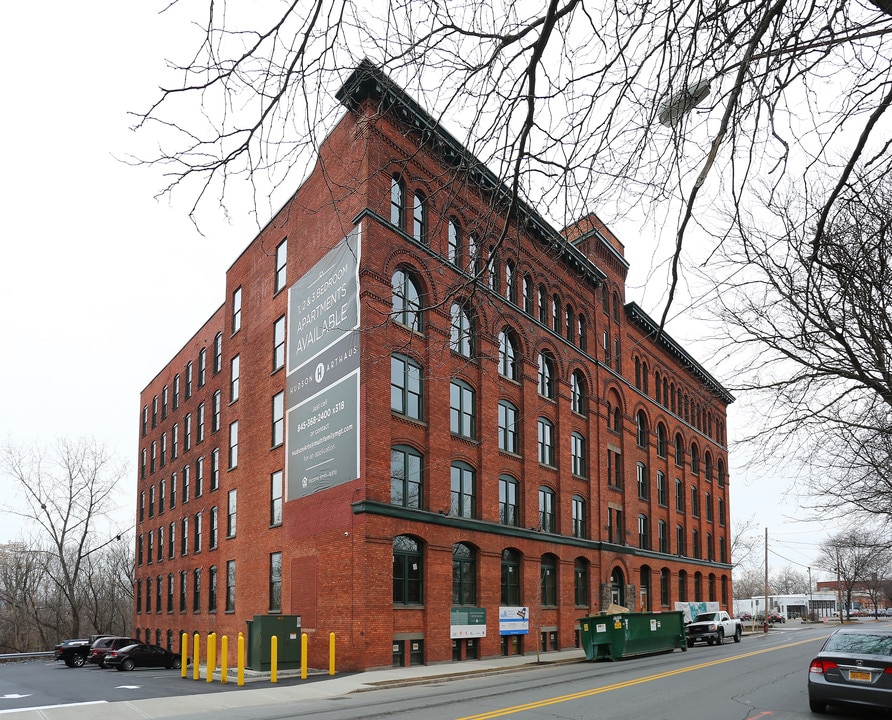 Hudson Arthaus in Troy, NY - Foto de edificio