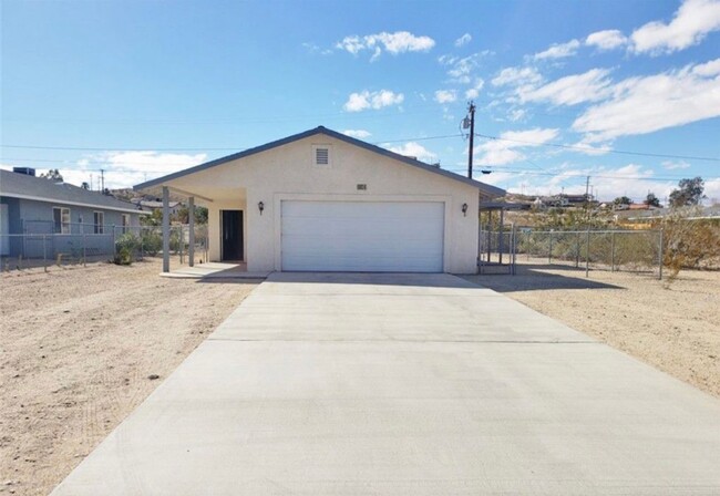 6654 Split Rock Ave in Twentynine Palms, CA - Building Photo - Building Photo