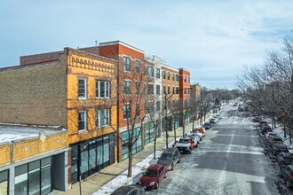 3220-3232 W Division St in Chicago, IL - Building Photo - Building Photo