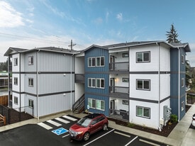 6402 Pacific Ave in Tacoma, WA - Building Photo