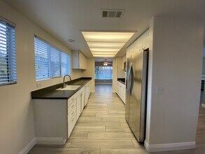 4594 Cove Dr in Carlsbad, CA - Building Photo - Building Photo