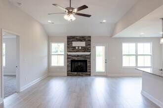 488 Ayden Ln in Clarksville, TN - Building Photo - Building Photo