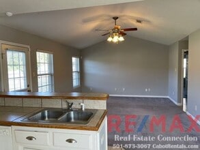 110 Weathering Dr in Austin, AR - Building Photo - Building Photo