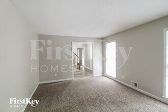 4618 Forest Pl in Cumming, GA - Foto de edificio - Building Photo