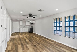 3127 Magnolia St in Corpus Christi, TX - Building Photo - Building Photo