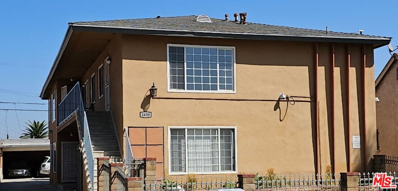 1639 W 84th Pl in Los Angeles, CA - Building Photo