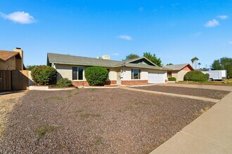 1644 E Broadmor Dr in Tempe, AZ - Building Photo - Building Photo