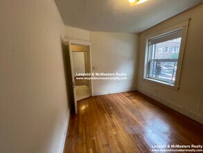 76 Washington St, Unit 27 in Boston, MA - Foto de edificio - Building Photo