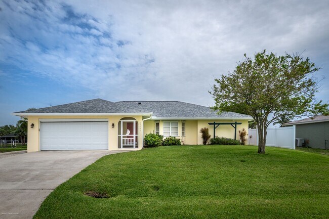 property at 18646 Kerrville Cir