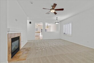 1660 Rockcrest Hills Ave in Henderson, NV - Building Photo - Building Photo