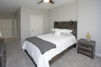 The Heights of Mendota in Mendota Heights, MN - Foto de edificio - Interior Photo