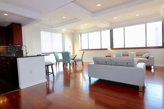 169 Monsignor Obrien Hwy, Unit 816 in Cambridge, MA - Building Photo - Building Photo