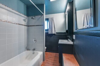 818 N Stafford St in Portland, OR - Building Photo - Building Photo