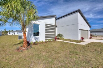 123 Tulip Ln in Poinciana, FL - Building Photo - Building Photo