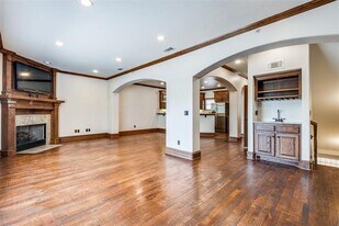 4110 McKinney Ave in Dallas, TX - Building Photo