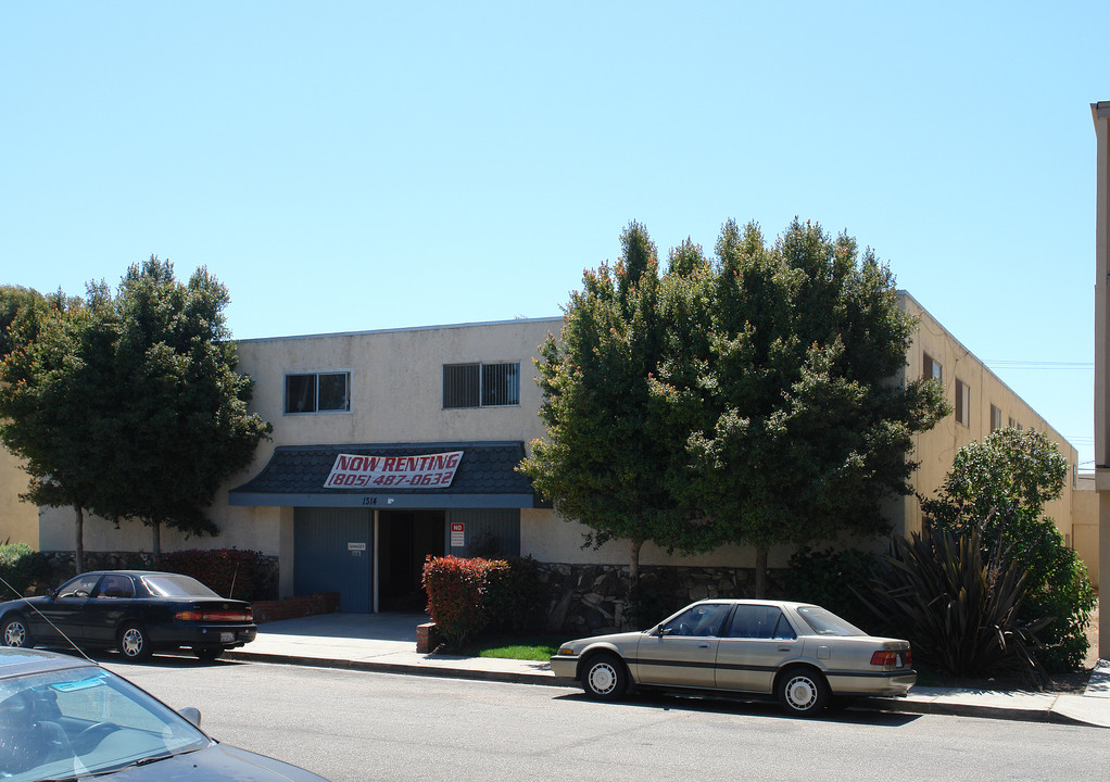 1314 Edgewood Way in Oxnard, CA - Building Photo