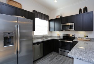 Avilla Northside in McKinney, TX - Building Photo