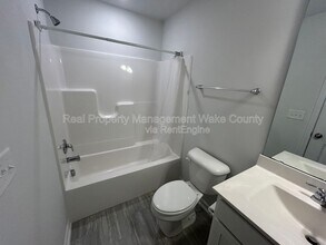 1041 Shoreside Dr in Durham, NC - Building Photo - Building Photo