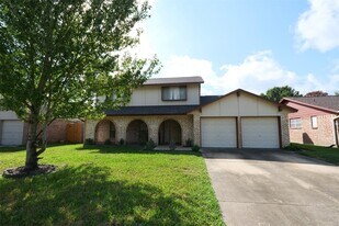19403 Long Lake Dr in Houston, TX - Building Photo