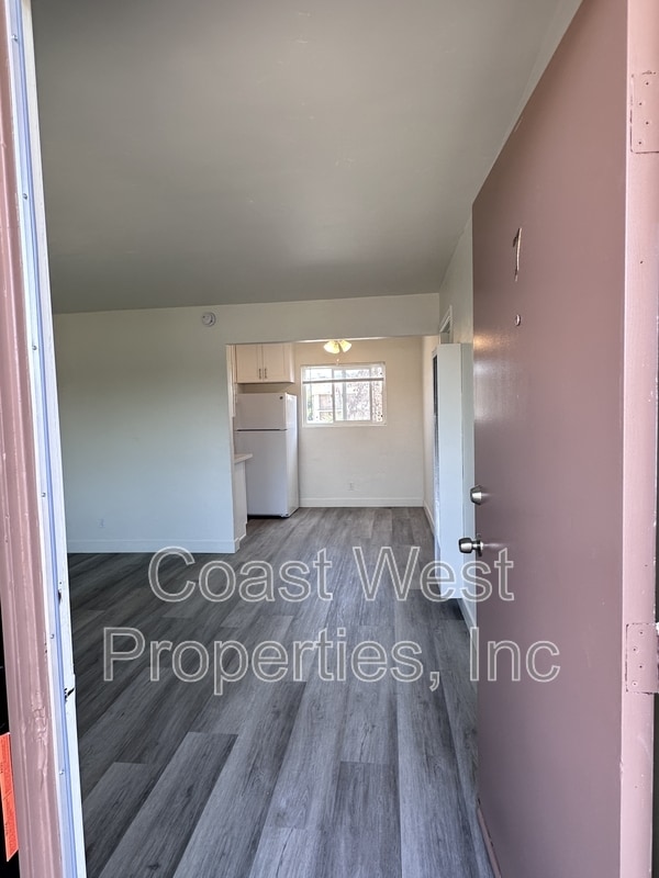 property at 816 S Orange Ave