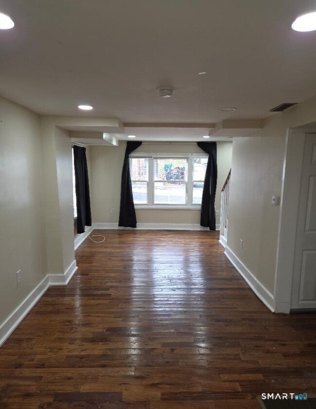 65 Prospect St in Meriden, CT - Building Photo - Building Photo