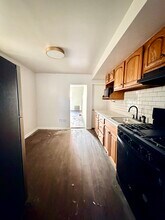 2084 E Pacific St in Philadelphia, PA - Building Photo - Building Photo