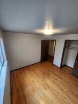 1573 S Eaton St, Unit 1 in Lakewood, CO - Building Photo