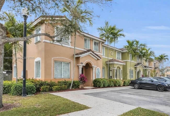 2342 SE 10th St in Homestead, FL - Building Photo - Building Photo