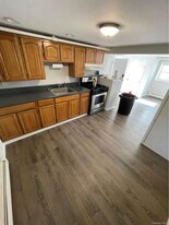 15 Hawthorne Ave in West Babylon, NY - Building Photo