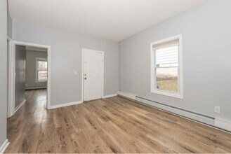 93 Front St in Paterson, NJ - Building Photo - Building Photo