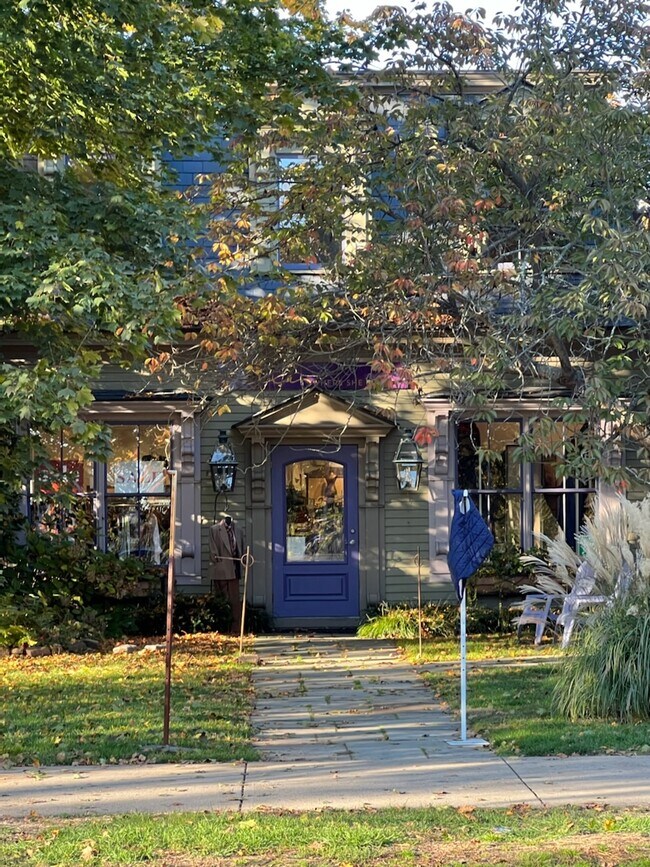 90 Broad St Rentals in Guilford, CT