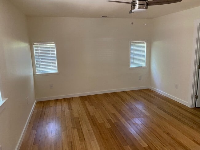 1421 N Cherry St in Chico, CA - Foto de edificio - Building Photo