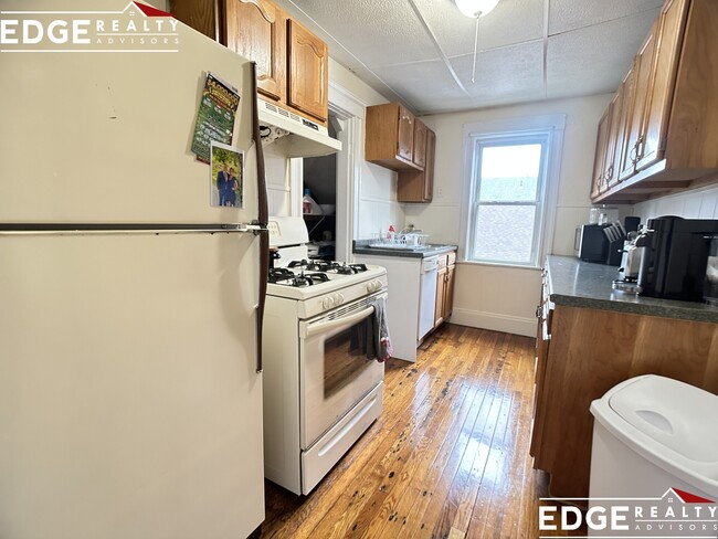 2 Corinne Rd, Unit 2 in Boston, MA - Building Photo - Building Photo